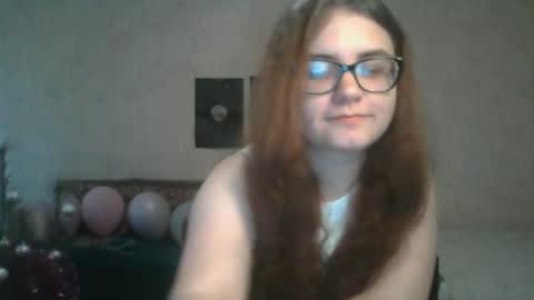 Snapshot of miyabe chatting on 03.12.25 Milana online show from 03.12.25