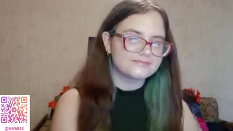 Snapshot of miyabe chatting on 10.18.25 Milana online show from 10.18.25