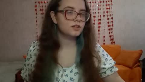 Snapshot of miyabe chatting on 07.17.26 Milana online show from 07.17.26