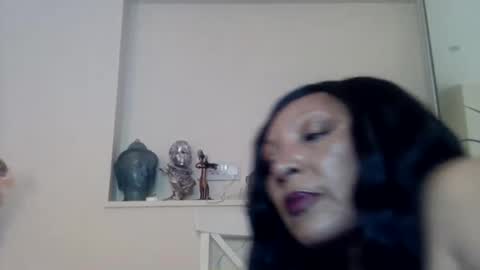 Snapshot of mizldn chatting on 05.14.26 Ling Ling online show from 05.14.26
