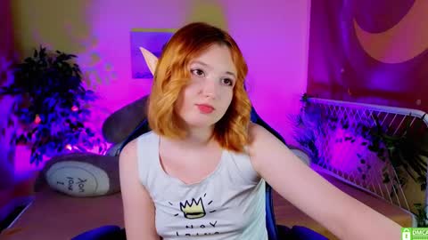 Snapshot of mizukinoyoru chatting on 02.23.25 Mizuki online show from 02.23.25