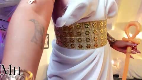 mizzhell_ online show from 10.25.25