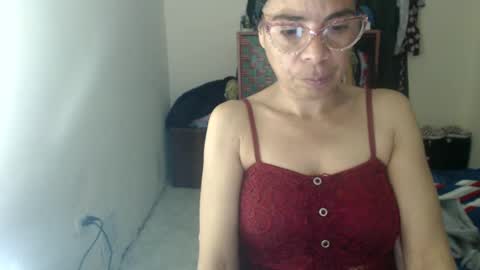 Snapshot of mmaturemessy chatting on 12.17.24 kelly online show from 12.17.24