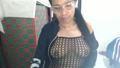 Snapshot of mmaturemessy chatting on 02.22.25 kelly online show from 02.22.25