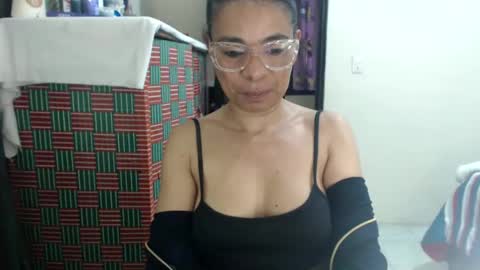 Snapshot of mmaturemessy chatting on 02.28.25 kelly online show from 02.28.25