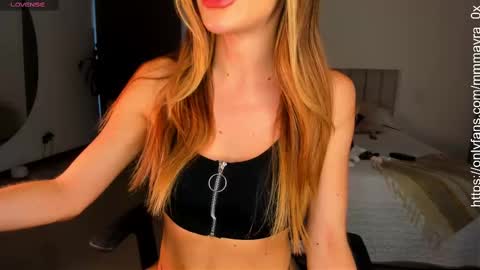 MAYRA   online show from 09.22.25