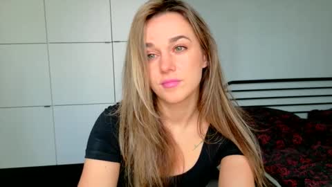 mmminnie online show from 03.31.26