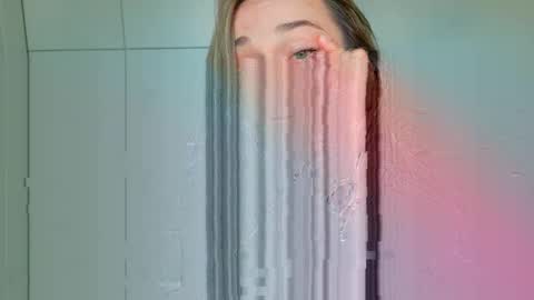 mmminnie online show from 04.19.26