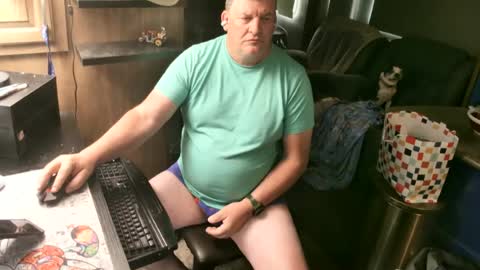 Snapshot of mmmthatsfunnn chatting on 06.14.26 mmmthatsfunnn online show from 06.14.26