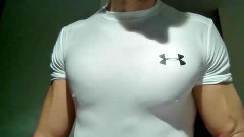 Snapshot of mmuscularman chatting on 02.11.25 mmuscularman online show from 02.11.25