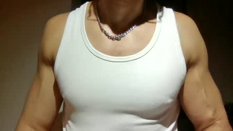 Snapshot of mmuscularman chatting on 06.16.26 mmuscularman online show from 06.16.26