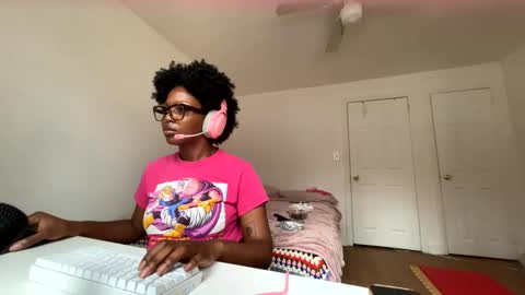 Snapshot of mochamimi chatting on 05.15.26 Mocha BDAY JAN 13 online show from 05.15.26