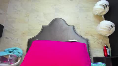 Sophia  online show from 04.17.26