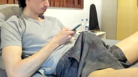 Snapshot of moderdelier chatting on 02.10.26 DigBreed online show from 02.10.26