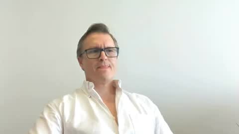 Moe online show from 11.17.25