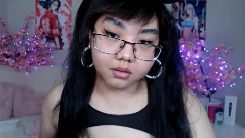 Molly online show from 04.10.26