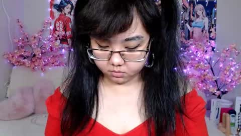 Molly online show from 04.11.26