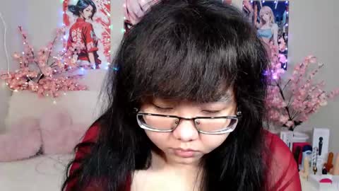 Molly online show from 04.18.26