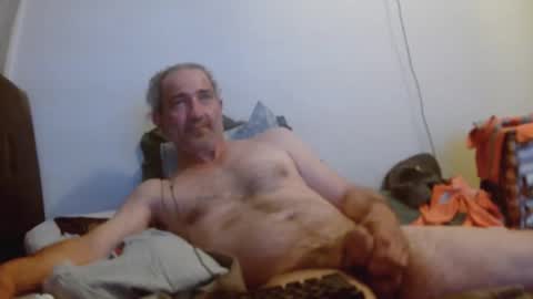 Snapshot of mofoeddy chatting on 10.08.25 mofoeddy online show from 10.08.25