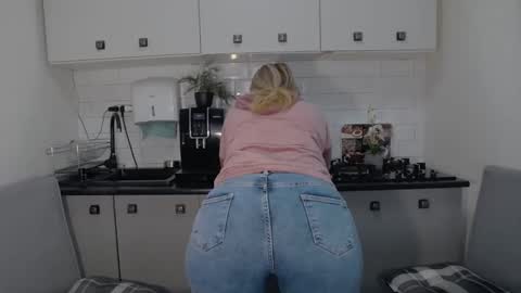 erika online show from 09.27.25