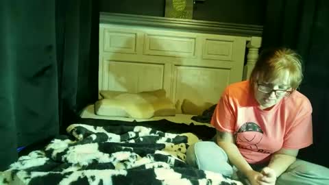 mojoe0690 online show from 01.13.25