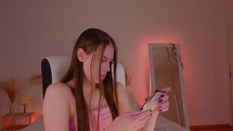 Molly online show from 12.10.24