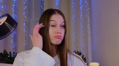 Molly online show from 12.26.24