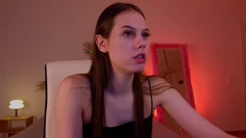 Molly online show from 02.10.25