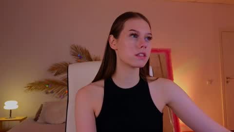 Molly online show from 02.13.25