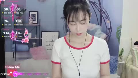 Snapshot of molihua9 chatting on 01.05.25 molihua9 online show from 01.05.25