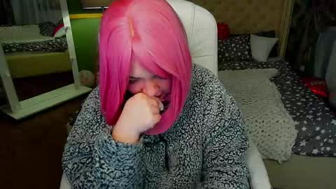 Snapshot of molinmoon chatting on 02.22.25 Rosa online show from 02.22.25