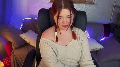 Snapshot of molinmoon chatting on 03.05.25 Rosa online show from 03.05.25