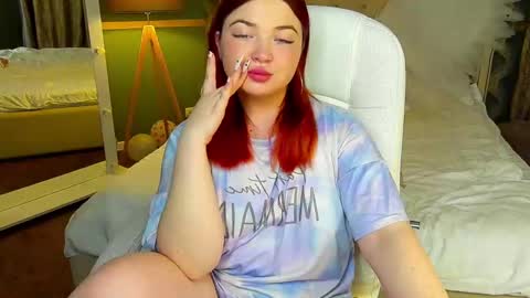 Snapshot of molinmoon chatting on 03.09.25 Rosa online show from 03.09.25