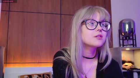 moliqin online show from 04.12.26