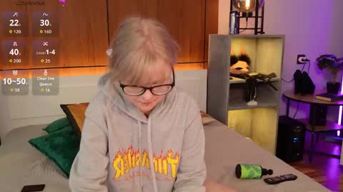 moliqin online show from 04.25.26