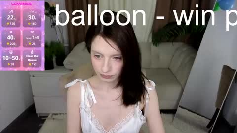 Snapshot of mollie_blush chatting on 04.28.26 mollie_blush online show from 04.28.26