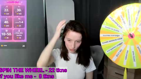 Snapshot of mollie_blush chatting on 05.06.26 mollie_blush online show from 05.06.26