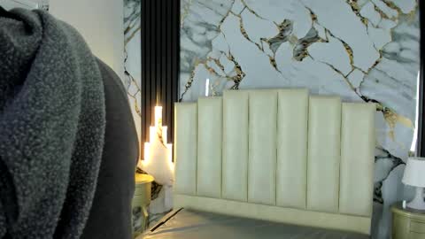 Hey Guys  Im Mollie online show from 11.21.25