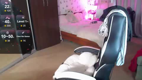 Snapshot of molly_barbie chatting on 07.21.26 Molly Prvt is open online show from 07.21.26