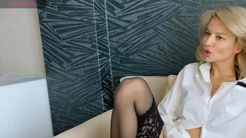 Molly online show from 02.28.26