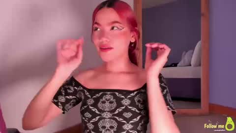 Molly  online show from 09.23.25