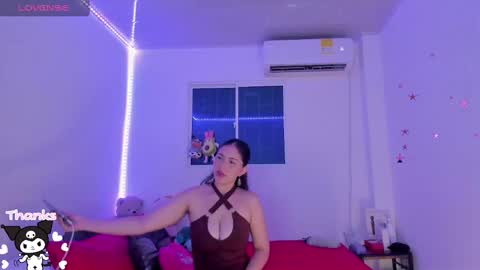 Snapshot of molly_g18 chatting on 02.27.25 MARIANA online show from 02.27.25