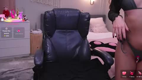 Molly online show from 01.06.26