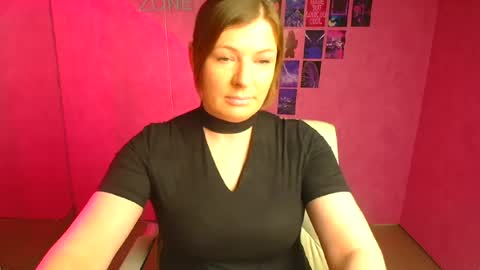 Snapshot of molly_mis chatting on 04.24.26 Molly online show from 04.24.26