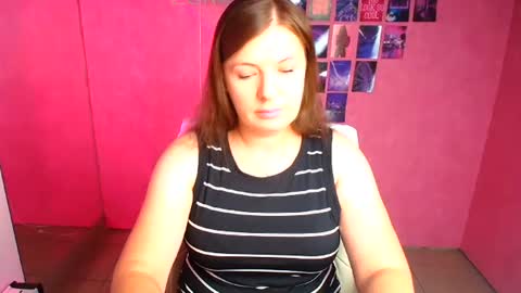 Molly online show from 08.08.26