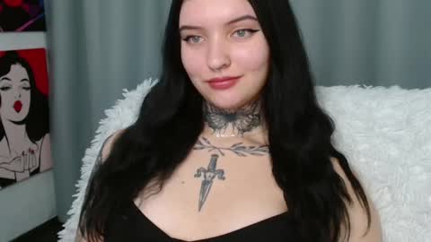 Lina online show from 01.11.25