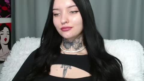 Lina online show from 02.05.25