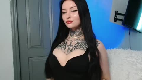 Lina online show from 04.20.26