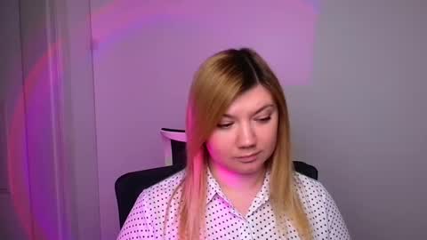 Molly online show from 01.27.25