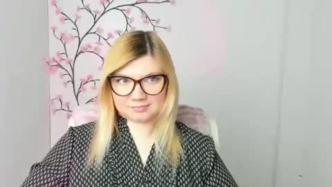 Molly online show from 02.09.26